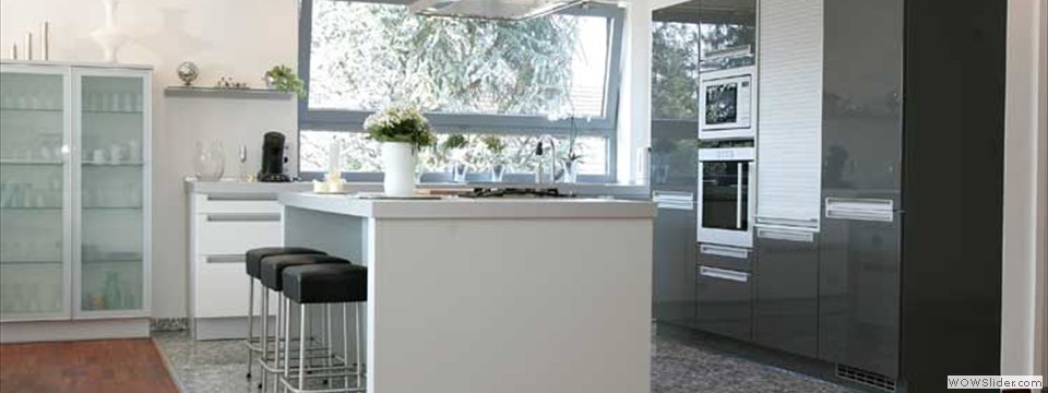 2 teiliger Kchenblock mit schwarz Lackierter Oberflche