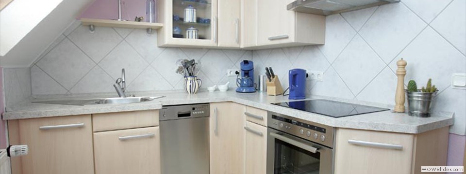 Kche in Dachschrge eingepass